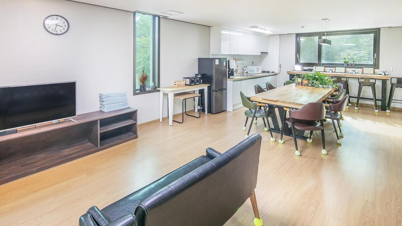 Leeon Guest House Inchon Exteriör bild
